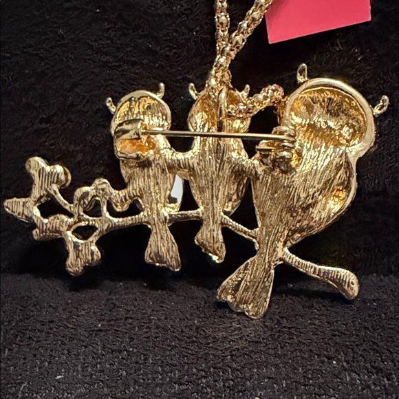Betsey Johnson Gold Necklace with Green Owl Charms/ Brooch - Picture 4 of 4